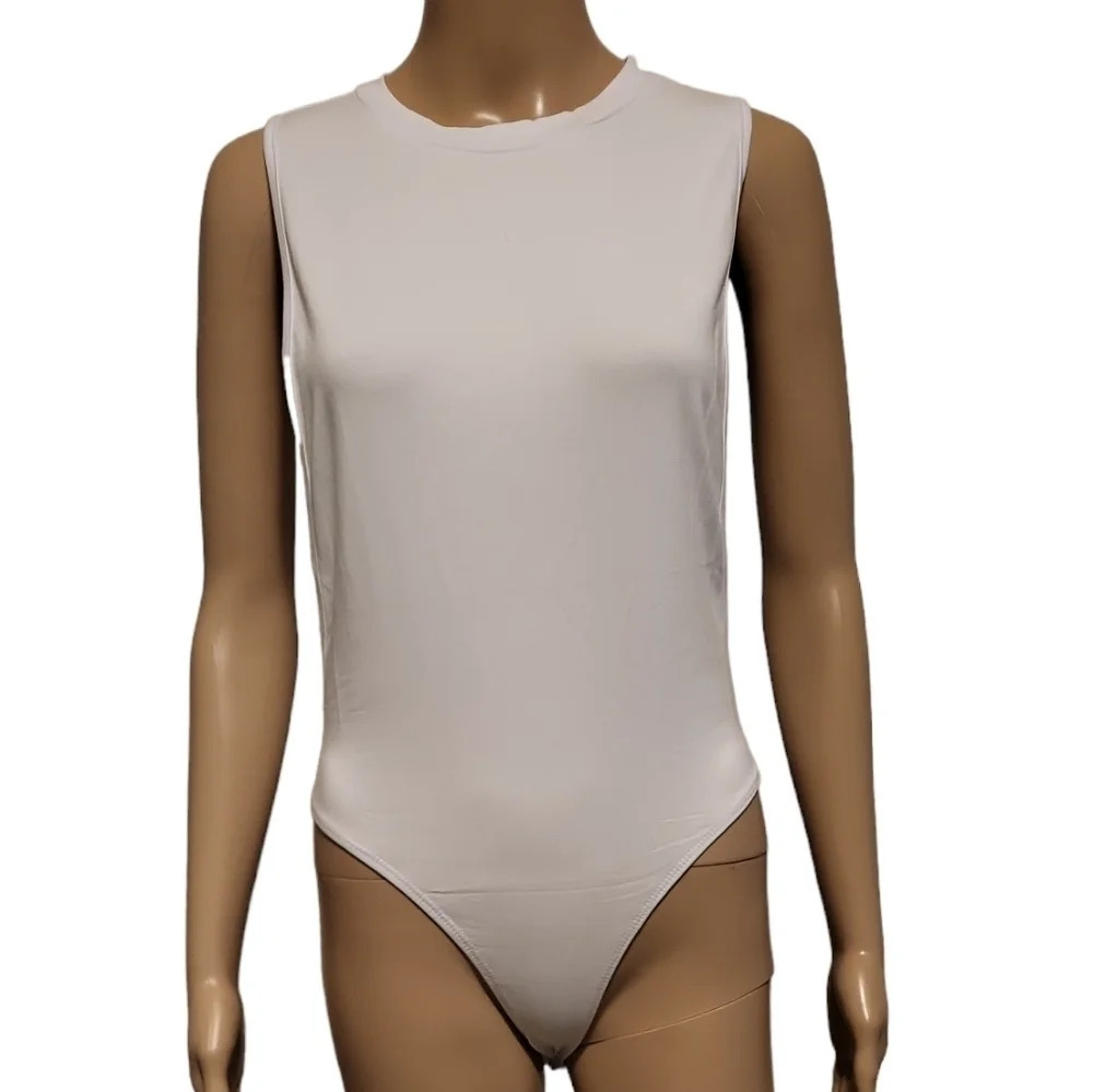 Nwot Ktoo Sleeveless Crewneck Bodysuit (Size L) - image 1